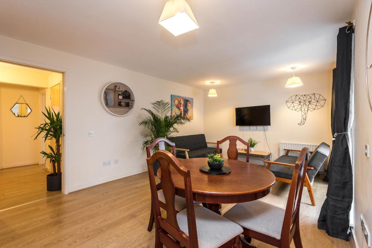 Elegant 2 Bedroom City Centre Apartment - Free Parking - Private Balcony Единбург Екстер'єр фото