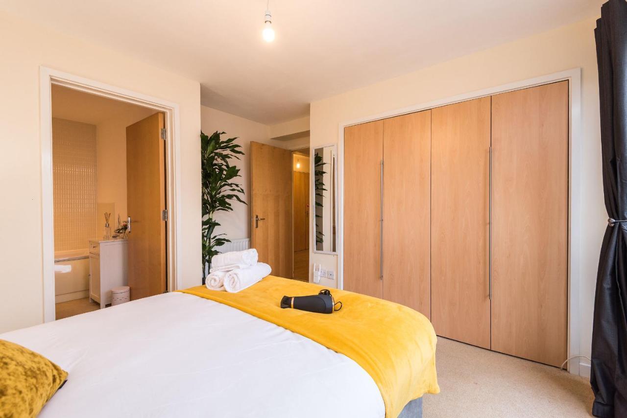 Elegant 2 Bedroom City Centre Apartment - Free Parking - Private Balcony Единбург Екстер'єр фото